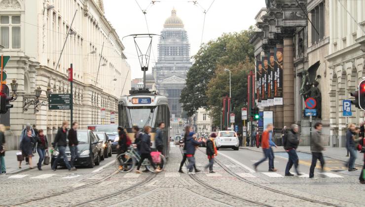istock-pedestrians-brussels